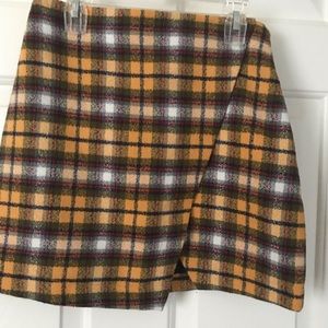 Holiday plaid envelope skirt